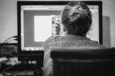 Comment déclarer la création de son entreprise en ligne en France en 2026